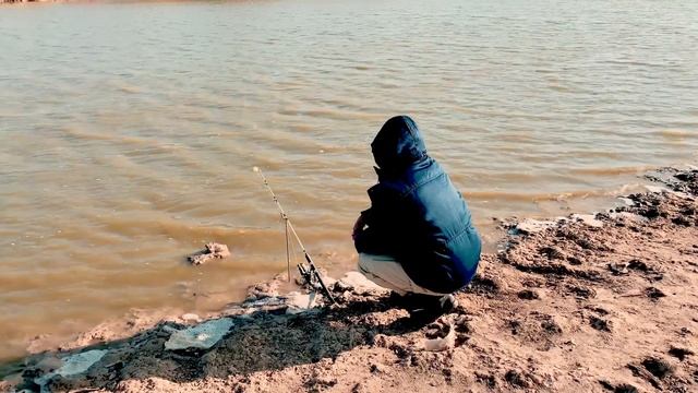 Просто повезло! Зимняя рыбалка на открытой воде.