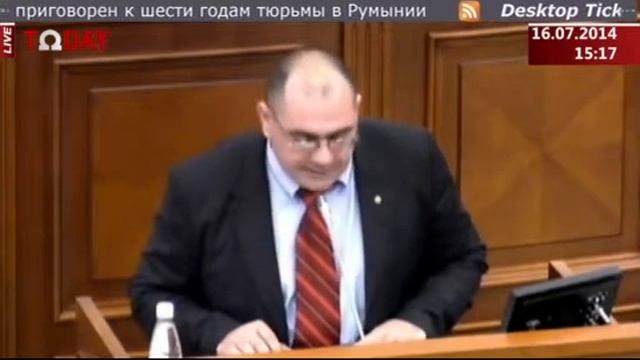 Сталин и Берия аплодируют нынешней коалиции -- Петков смотреть онлайн