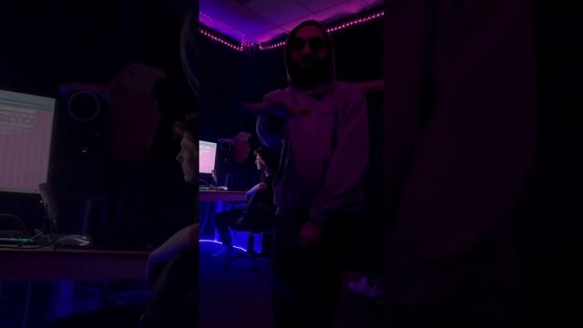 Кусок нашего фита #музыка #hiphop #rap #рекомендации #music #рэп #топ #хипхоп #hiphopmusic #shorts смотреть онлайн