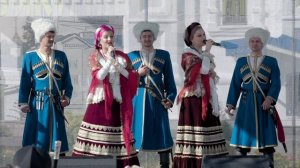 Московский казачий хор - Под окном широким