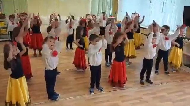 Варна ДГ Синчец група Роза Приказен танц, 01/06/2021 смотреть онлайн