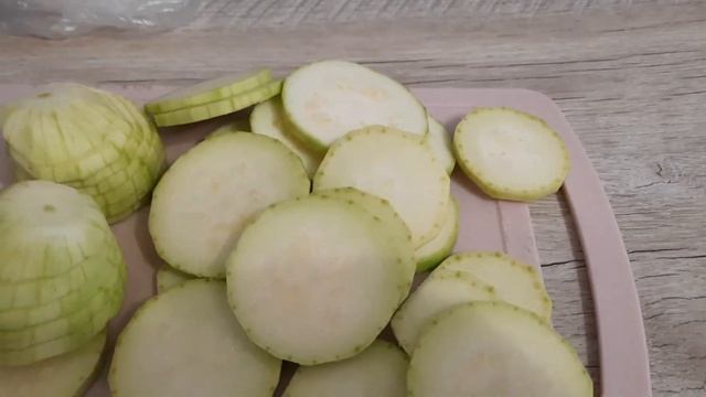 КАБАЧКИ С НАЧИНКОЙ / СЫР ЧЕСНОК И МАЙОНЕЗ / ВКУСНО #еда # смотреть онлайн