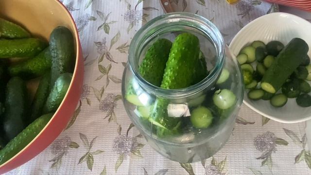 Малосоленные, хрустящие огурцы. Огурцы на зиму очень в смотреть онлайн