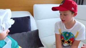 Мистер Макс Макс пригласил Катю на Балл