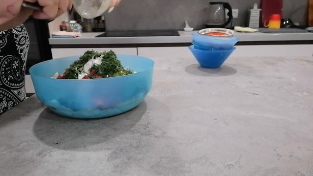 Салат из кукурузы и тунца. смотреть онлайн