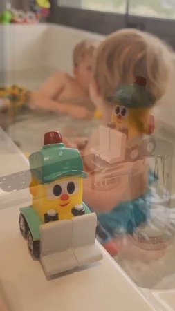 Играем в резинового Грузовичка Леву и его друзей!  #длядетей #игрушки #машинки