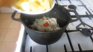 ТУШЁНАЯ КАРТОШКА С КУРИЦЕЙ в кастрюле. Вкуснейший рец?