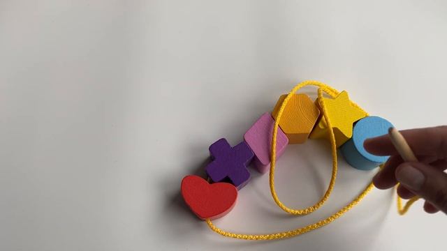 Бусы. Цвета и формы для детей. Изучаем цвета вместе. Развивашки для детей.
