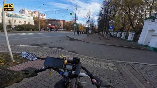 По Томску на электровелосипеде.Такого двора в Томске ? смотреть онлайн