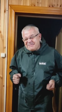 НЕОБЫЧНАЯ ДЕВУШКА