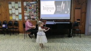 Бурова Анастасия (6 лет). В. А. Моцарт, Колыбельная. Ковровская ДШИ им. Иорданского.mp4