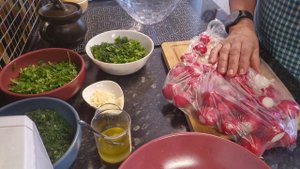 ПОПУЛЯРНЫЙ САЛАТ " БИТАЯ РЕДИСКА". РЕЦЕПТ В ОПИСАНИИ.