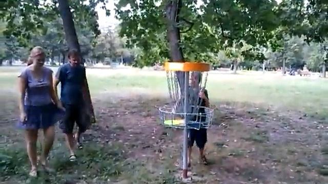 диск-гольф смотреть онлайн