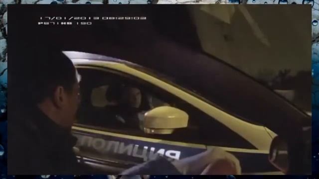Лучшие приколы.Подборка смешных приколов с МЕНТАМИ! МЕНТАМИ, ПОЛИЦИЯ, МИЛИЦИЯ! Приколы на дороге! смотреть онлайн