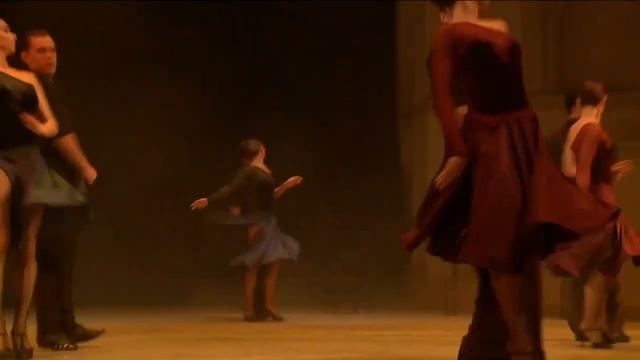 Балет Игоря Моисеева открывает 85-ый сезон смотреть онлайн