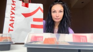 Мукбанг 🍱🍣🍤Прайм, Филадельфия, маки с лососем, японский бургер 🍔 с фри🍟  Эклеры с рикоттой ☕️
