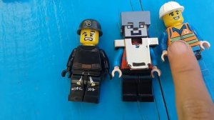 Обзор на лего человечков