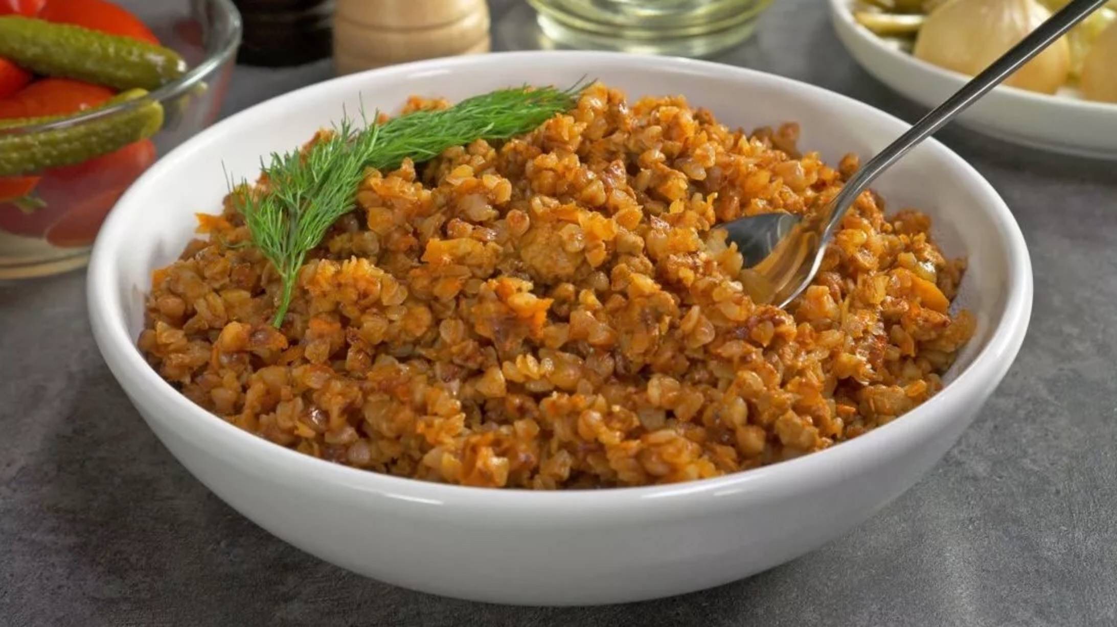 ГРЕЧКА ПО-КУПЕЧЕСКИ С ФАРШЕМ НА СКОВОРОДЕ за 40 минут. Рецепт гречневой каши. Всегда Вкусно! смотреть онлайн