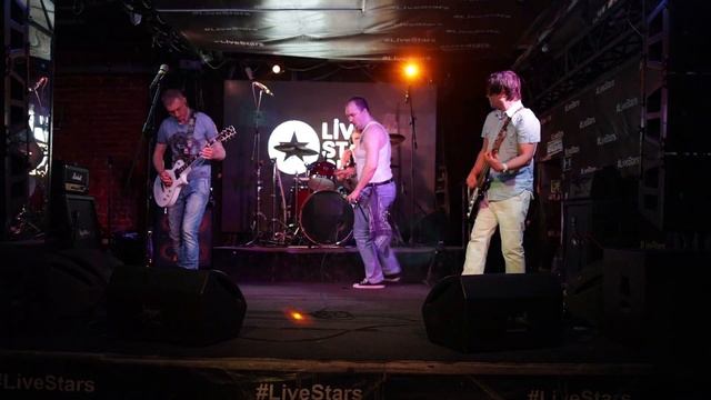 Синапс - Феромон (концерт в клубе Live Stars 20.05.2023) (cosplay Freddie Mercury) смотреть онлайн