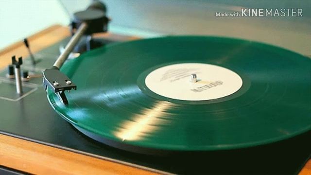 Грустный хип-хоп,танцевальная музыка. смотреть онлайн