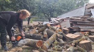 На глухом хуторе трактор - главный помощник. Насыщенны