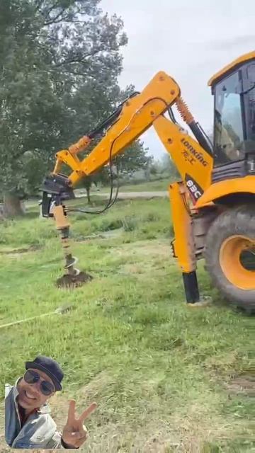 Гидробур на экскаваторе-погрузчике Lonking смотреть онлайн