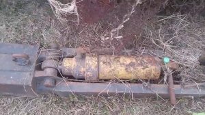 Засада при замене манжет лапы экскаватора ЮМЗ2621-В3