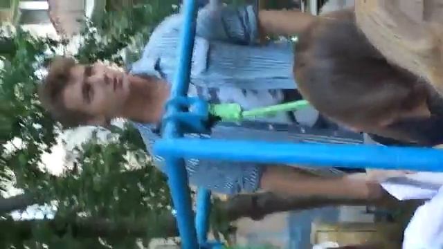 Алексей Воробьев рассказывает про свой первый поце смотреть онлайн