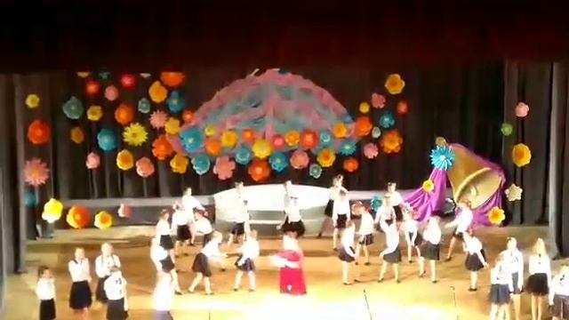 "Рок-н-рол". середня група. смотреть онлайн