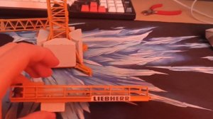 обзор модели башенного крана liebherr 112 ec-h8  в масштабе 1/87