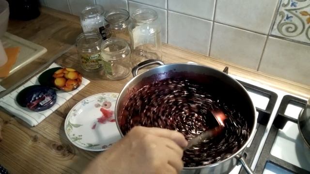 Варенье-желе из чёрной смородины (рецепт)