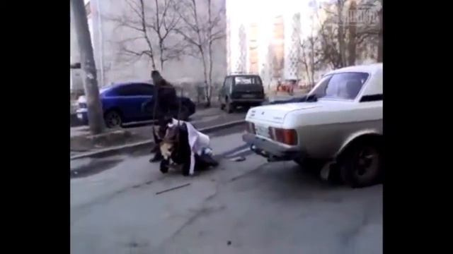 Нервный бомж я б.ять с.ка опаздываю! смотреть онлайн