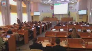Вето преодолено: правительство Хакасии грозит судом, а депутаты продолжают ждать отчёта губернатора