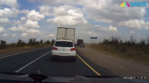 Дальнобойщики и рация [Нецензурная лексика, только 18+!]