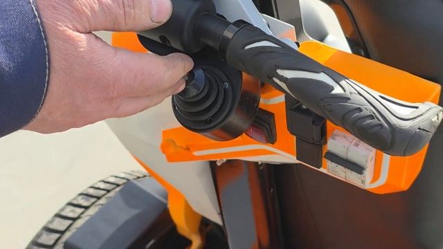 Продаётся уникальное инвалидное кресло смотреть онлайн