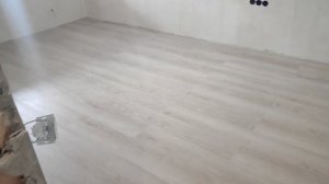 ЕЙСК РЕМОНТ НА ЦЕНТРАЛЬНОЙ УЛИЦЕ.УКЛАДКА ЛАМИНАТА.