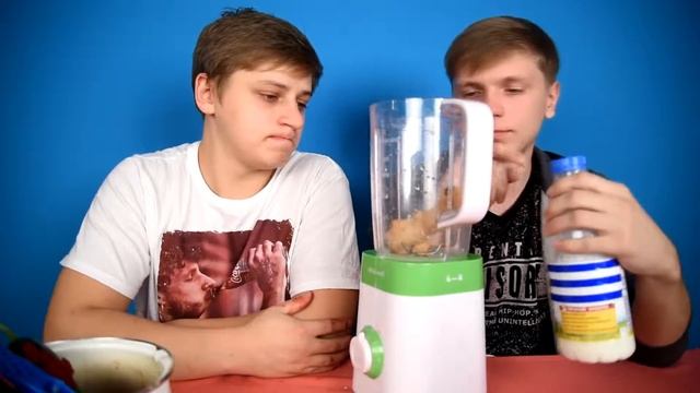 DIY МОЛОЧНЫЕ КОКТЕЙЛИ ИЗ РАЗЛИЧНЫХ ОВОЩЕЙ ׃ ПОМИДОР, О? смотреть онлайн