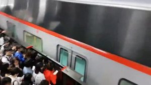 Метро в Китае это жесть 2018
