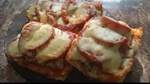 Ленивая пицца в батоне! Самый вкусный из всех рецептов что я делала. Советую! Семья оценит 👍