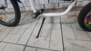 Трёхколёсные электро-скутер.