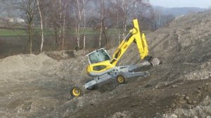 Шагающий экскаватор MENZI MUCK