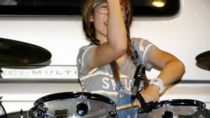 羅小白S. White - Барабанщица-виртуоз из Тайваня.Amazing Girl Drummer
