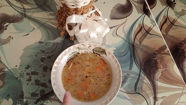 Куриный суп с лапшой.