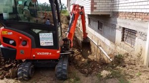Мини-экскаватор Kubota KX019-4 в работе (Часть 1)