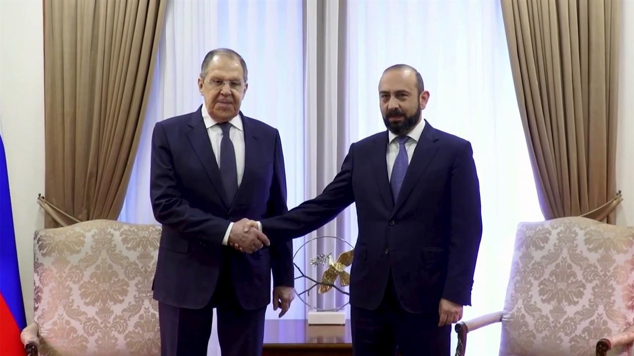 Глава МИД России прибыл в Ереван с рабочим визитом