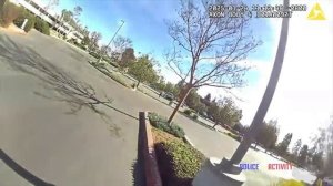 Подозреваемый крадет пистолет у женщины-полицейского.