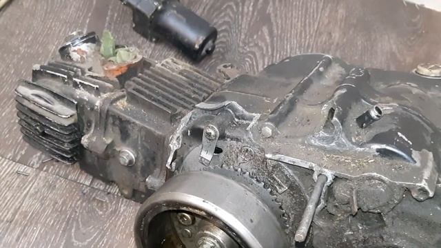 Мопед альфа как сменить половинку картера без снятия ? смотреть онлайн