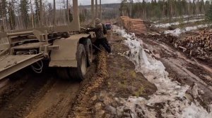 Тяжелый лесовозный рейс ч.2  КАМАЗ провалился, спасате?