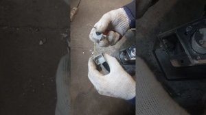 как отремонтировать задний ремень безопасности Лада ?