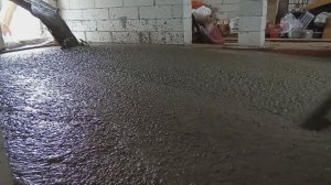Бетонный пол по грунту. Без арматуры, без гидроизоляции и без пенопласта. | 🍀 Строю САМ